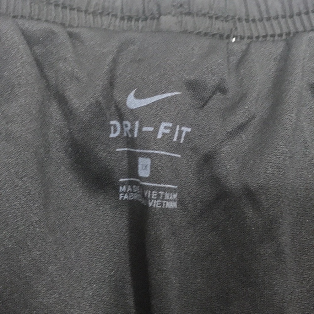 [Nike] NWT Women’s Plus size athletic tempo shorts - Picture 3 of 6